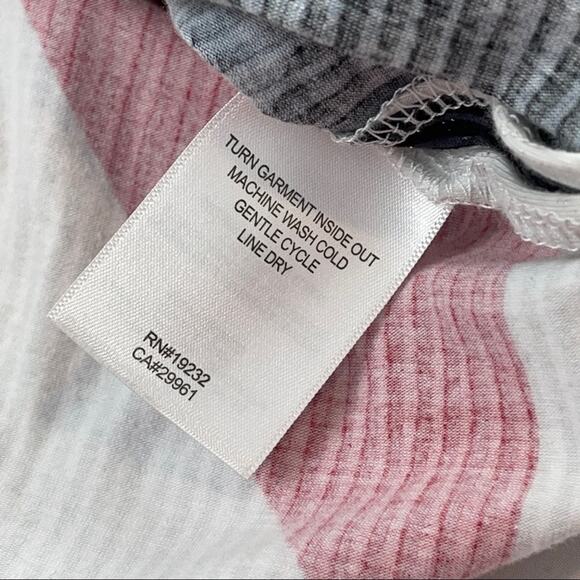 Alfred Dunner Beaded Neckline Red Grey Black Like New Medium - Picture 9 of 9